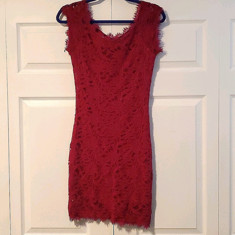Lace Body Con Style Dress